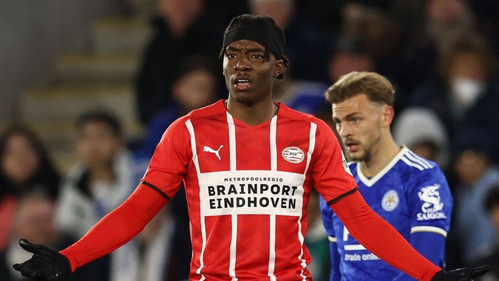 noni-madueke-psv-winger-1.jpg